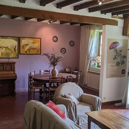 Ancienne Maison De Famille