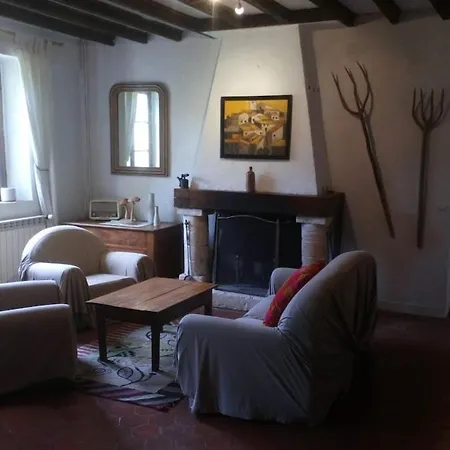 Nyaraló Ancienne Maison De Famille *